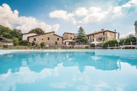 Agriturismo con piscina
