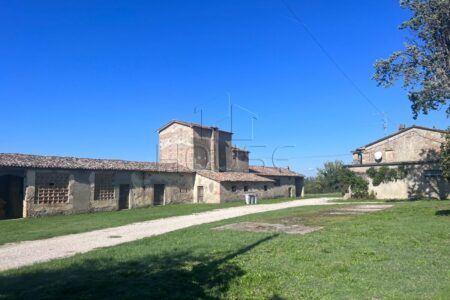 Complesso residenziale rurale