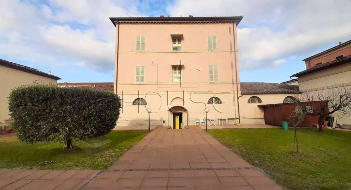 Elegante villa storica in vendita ad Umbertide