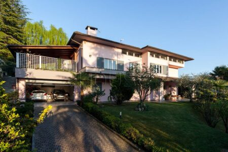 Villa con parco privato