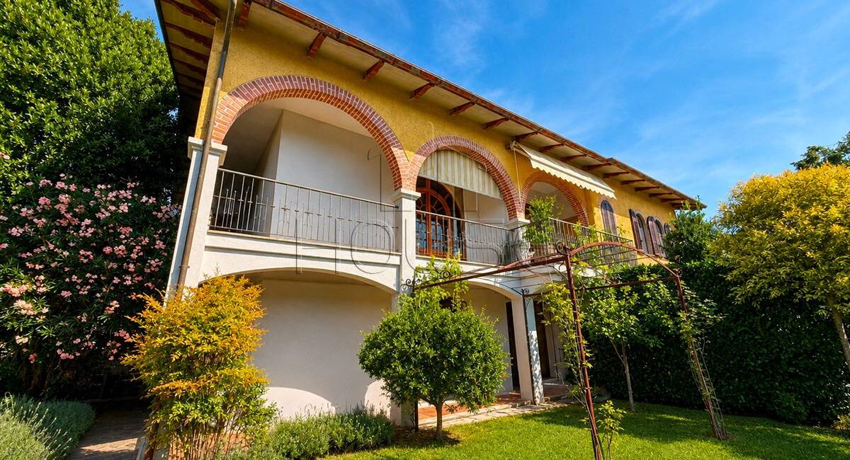 Villa singola di 335mq con giardino privato
